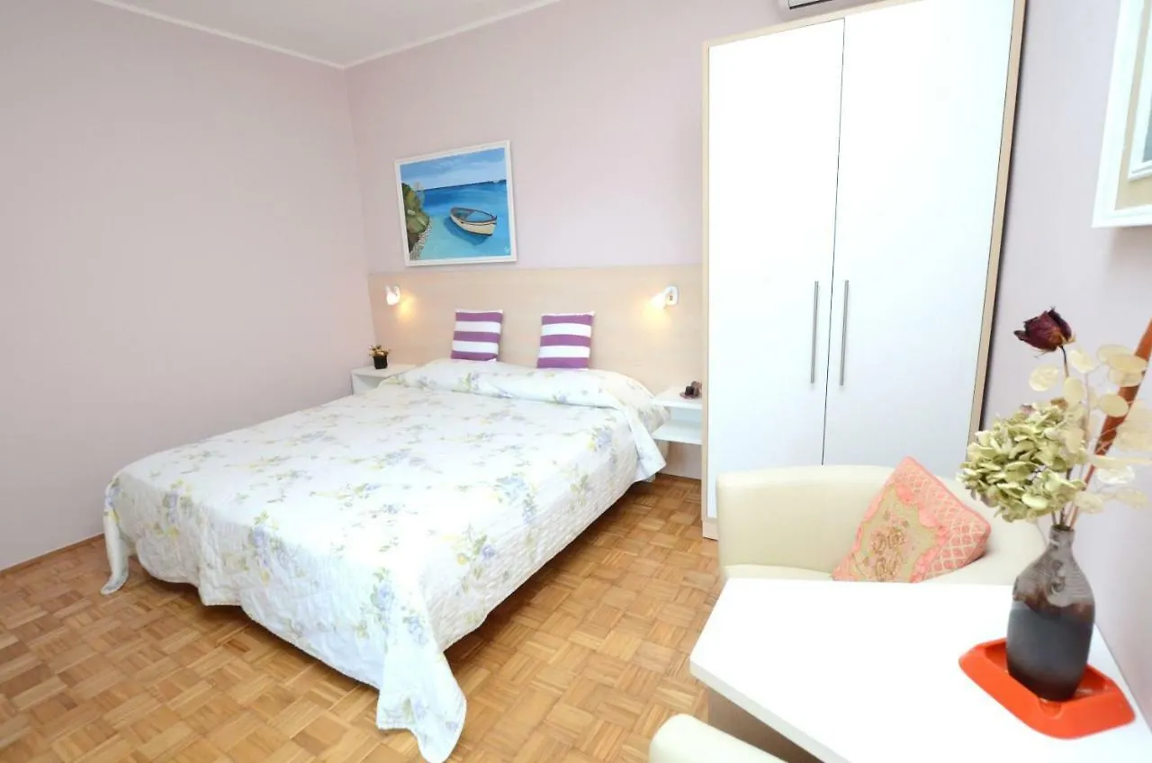 Apartments Ederina Umag